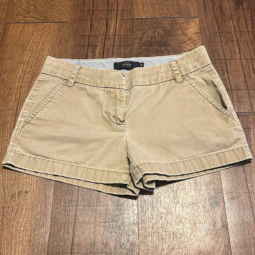 J.Crew khaki shorts – size 00